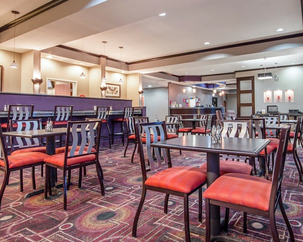 Фото Comfort Suites Pecos