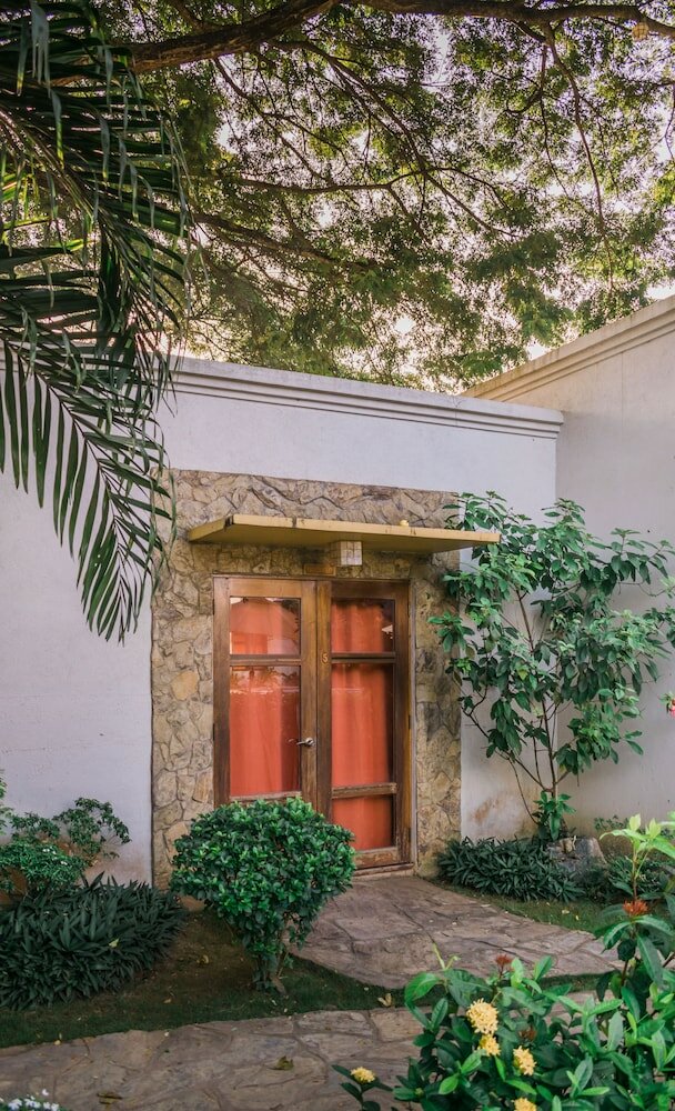 Фото Acacia Tree Garden Hotel