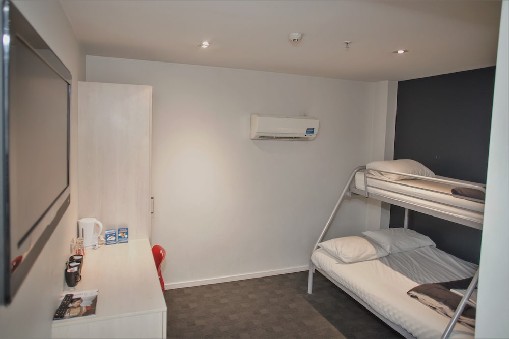 Фото Nomads Queenstown Backpackers