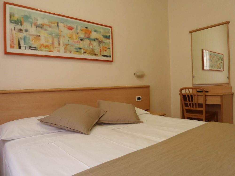 Фото Hotel Astor