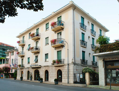 Гостиница Hotel Giulio Cesare в Рапалло