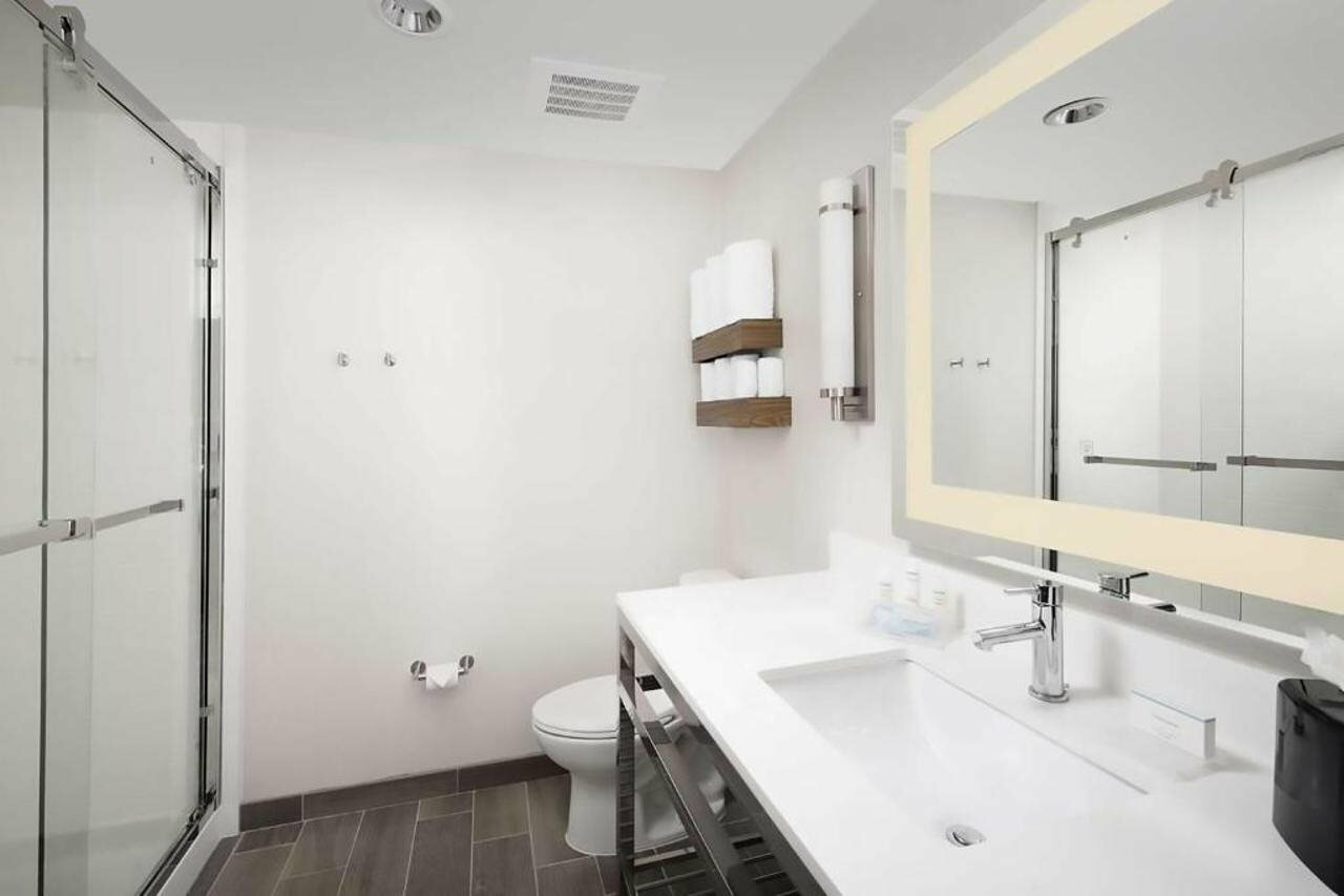 Фото Hilton Garden Inn San Antonio Downtown Riverwalk