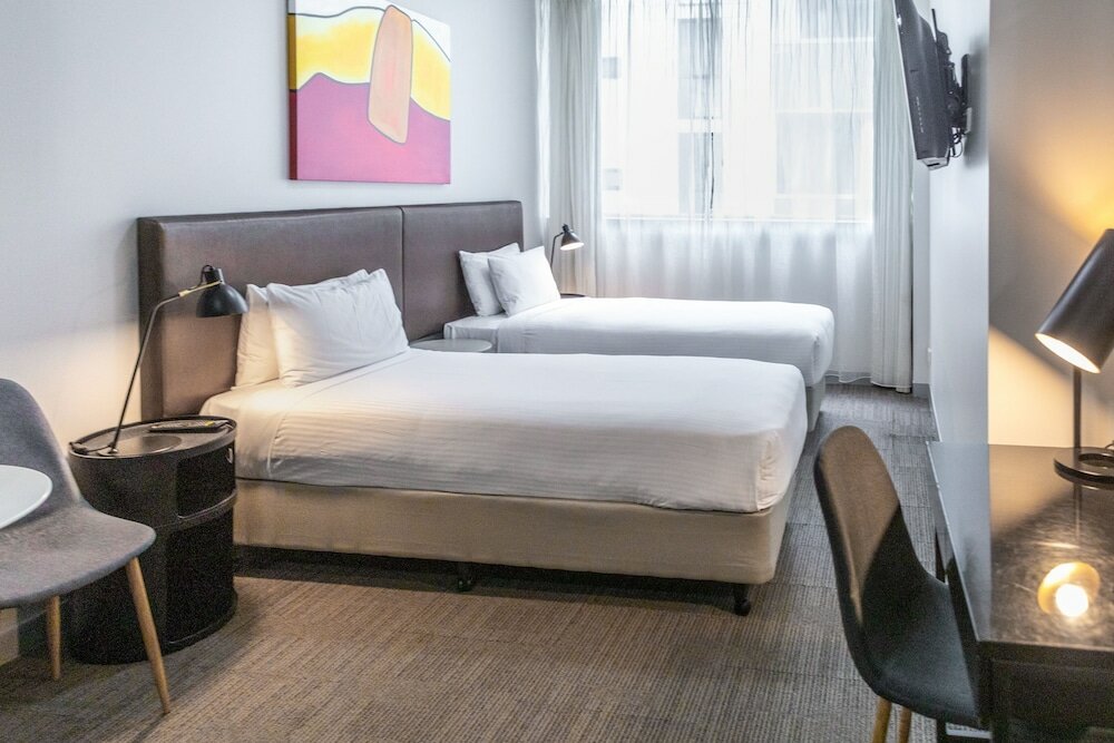 Фото Holiday Inn & Suites Sydney Bondi Junction, an Ihg Hotel