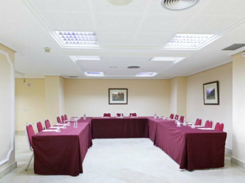 Фото Hotel Monte Puertatierra