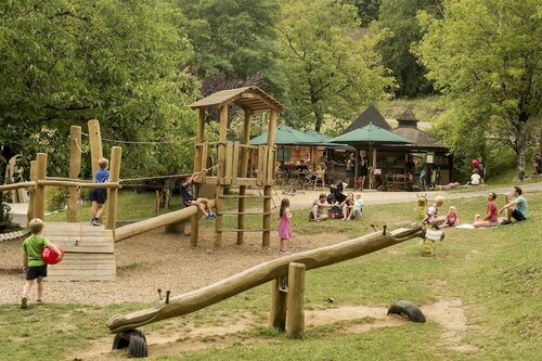 Гостиница Huttopia Sarlat в Сарла-ла-Канеде