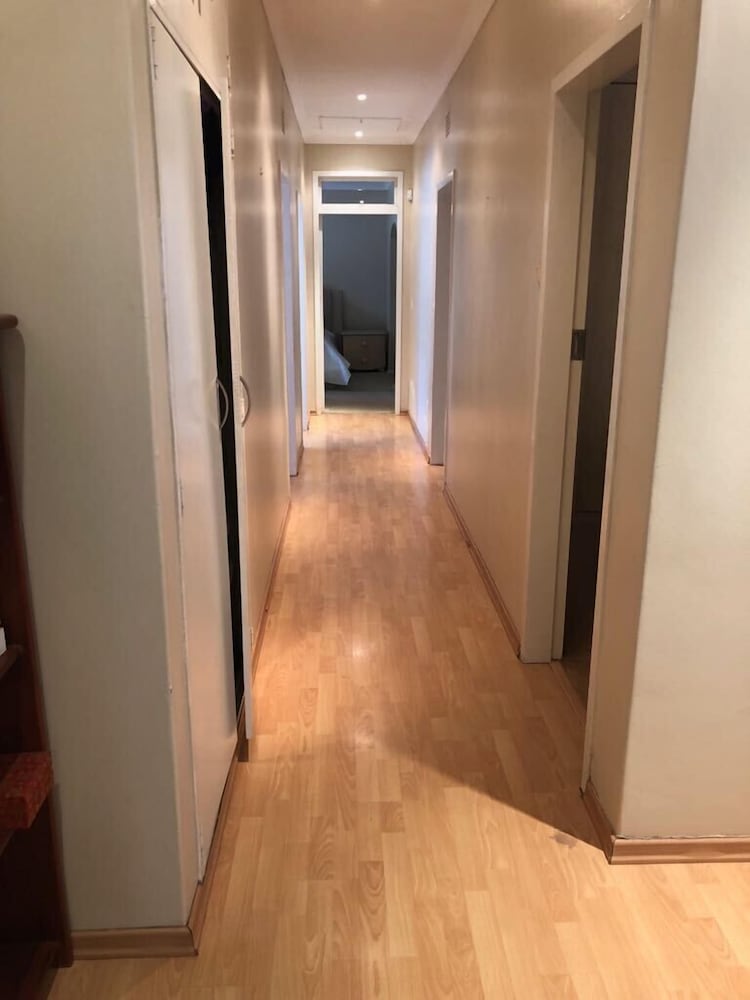 Фото Khuvena Guest House