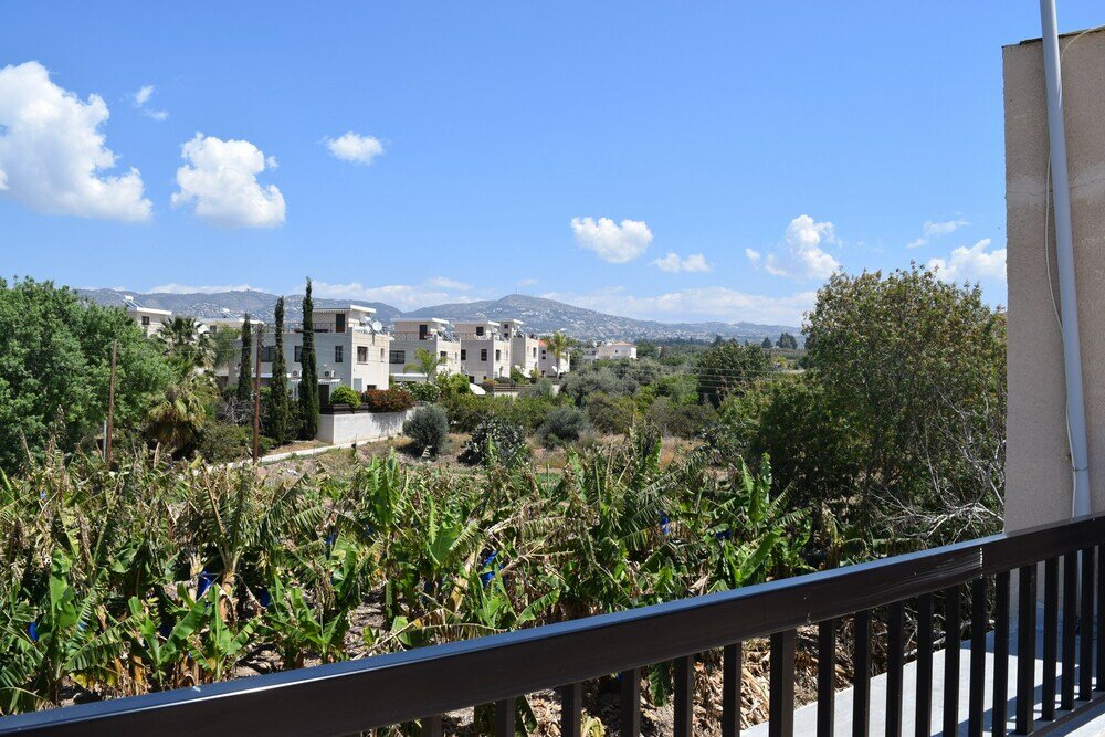 Фото Anna Hotel Apartments