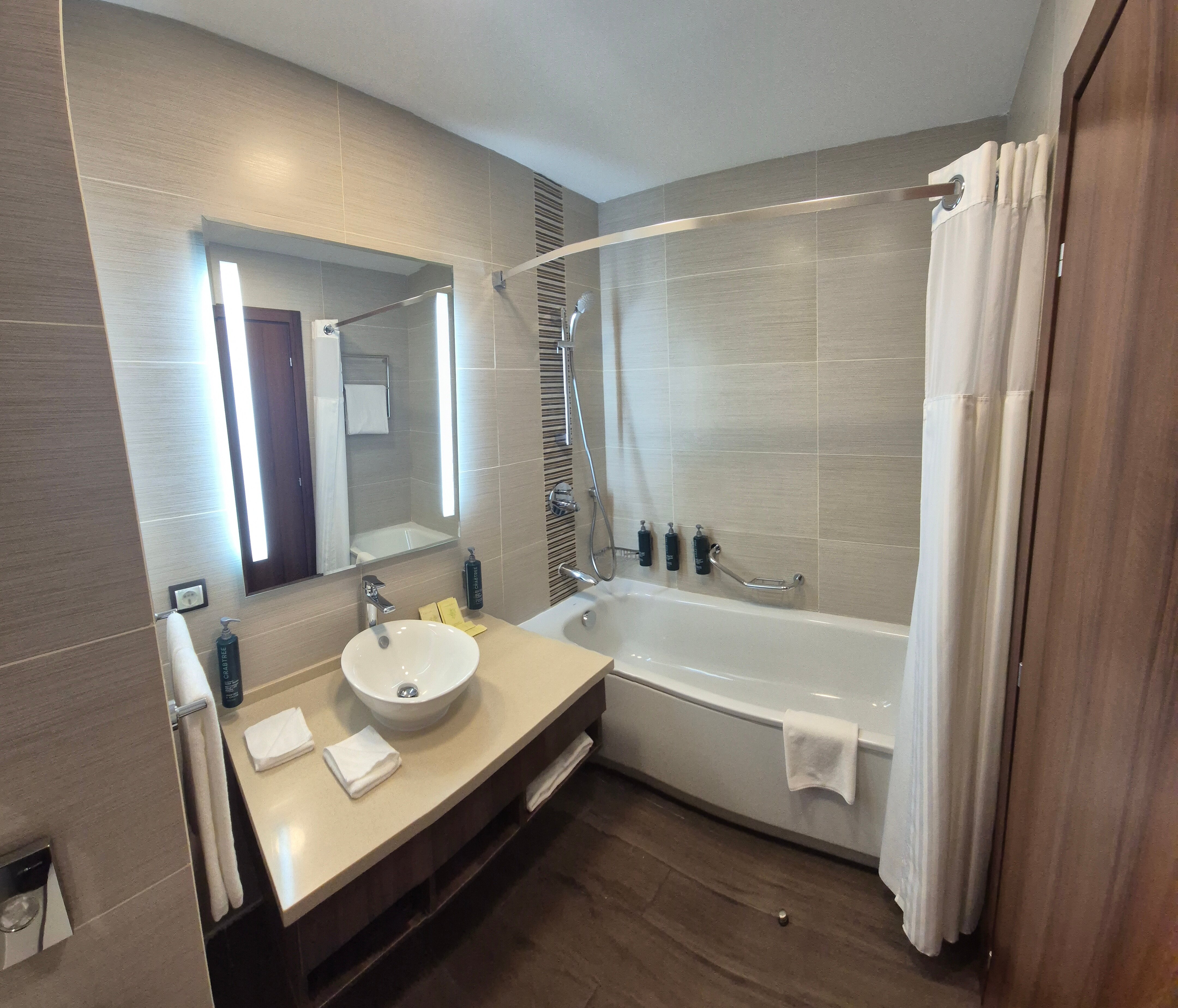 Фото Hilton Garden Inn Astana