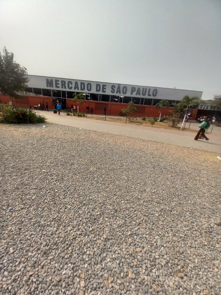 Supermarket Paragem de San Paulo, Loanda, photo