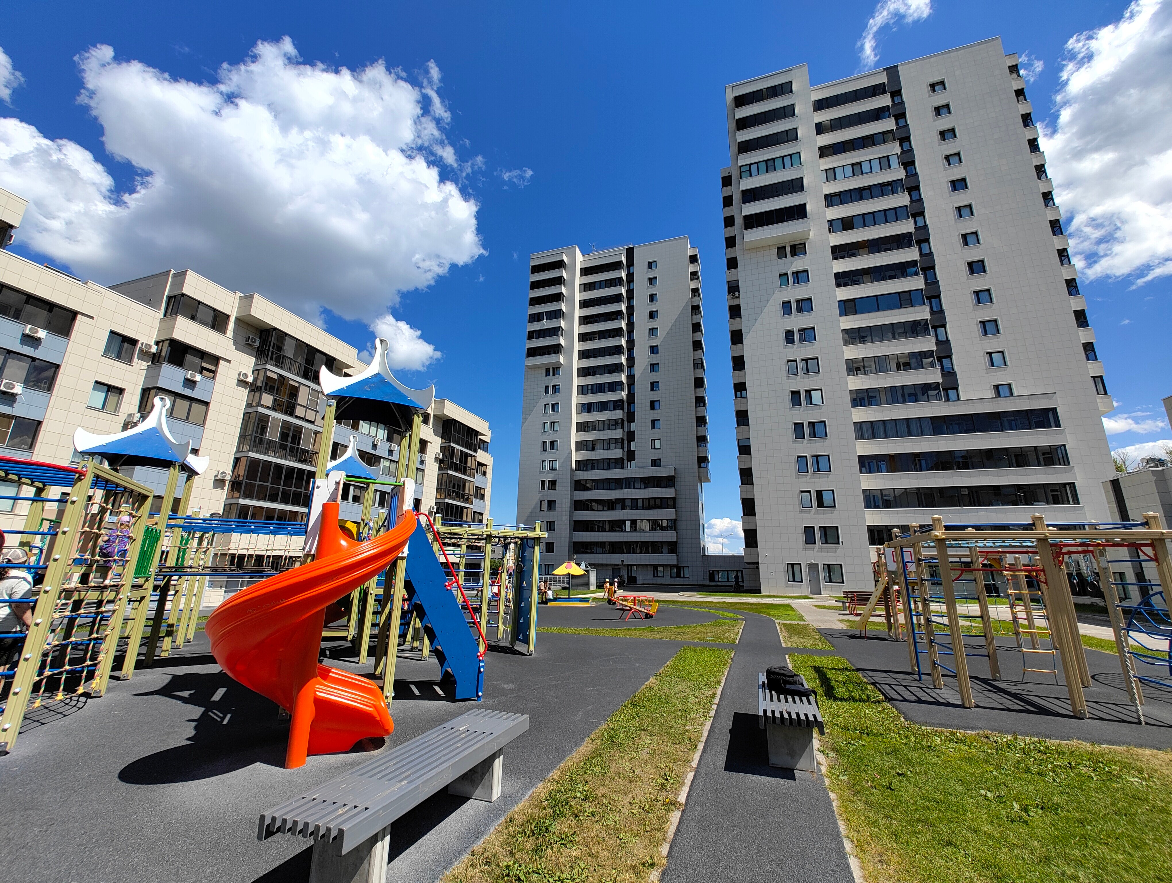 Фото Видовые апартаменты около Чаши и аквапарка Ривьера