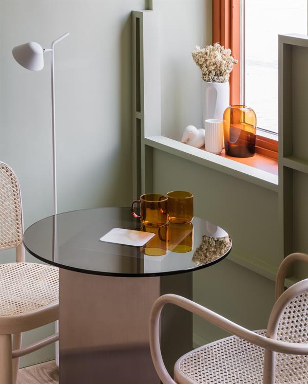 Фото Locke At Broken Wharf