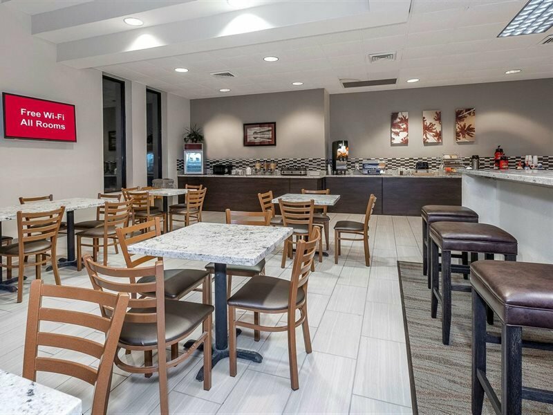 Фото Red Roof Inn Gulfport - Biloxi Airport