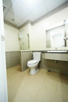 Фото Central place serviced apartment 1