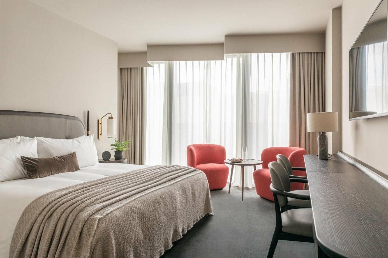 Фото The Stratford Hotel London