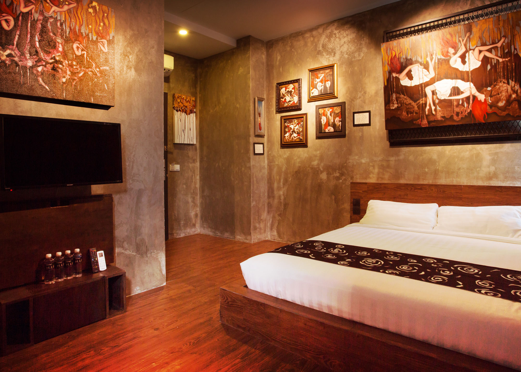 Фото 28669557501