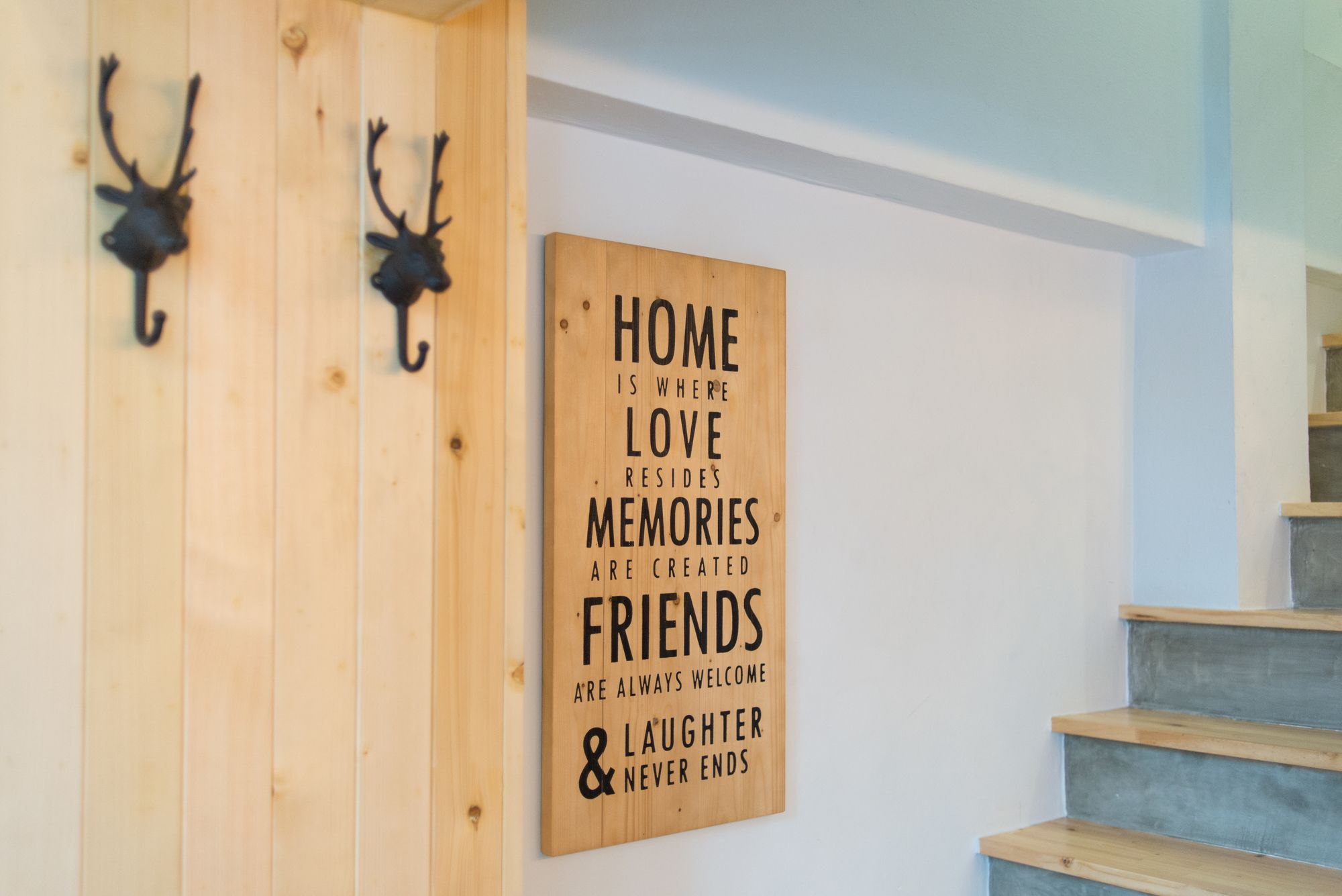 Фото Barn and Bed Hostel