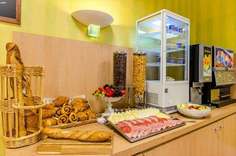 Фото Hotel Aneto