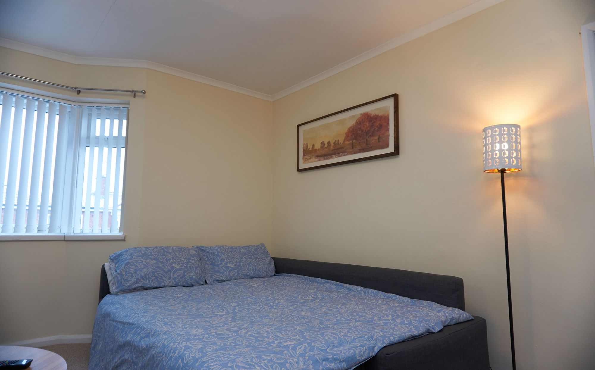 Фото Stay In Cardiff Cathay's Terrace Apartment