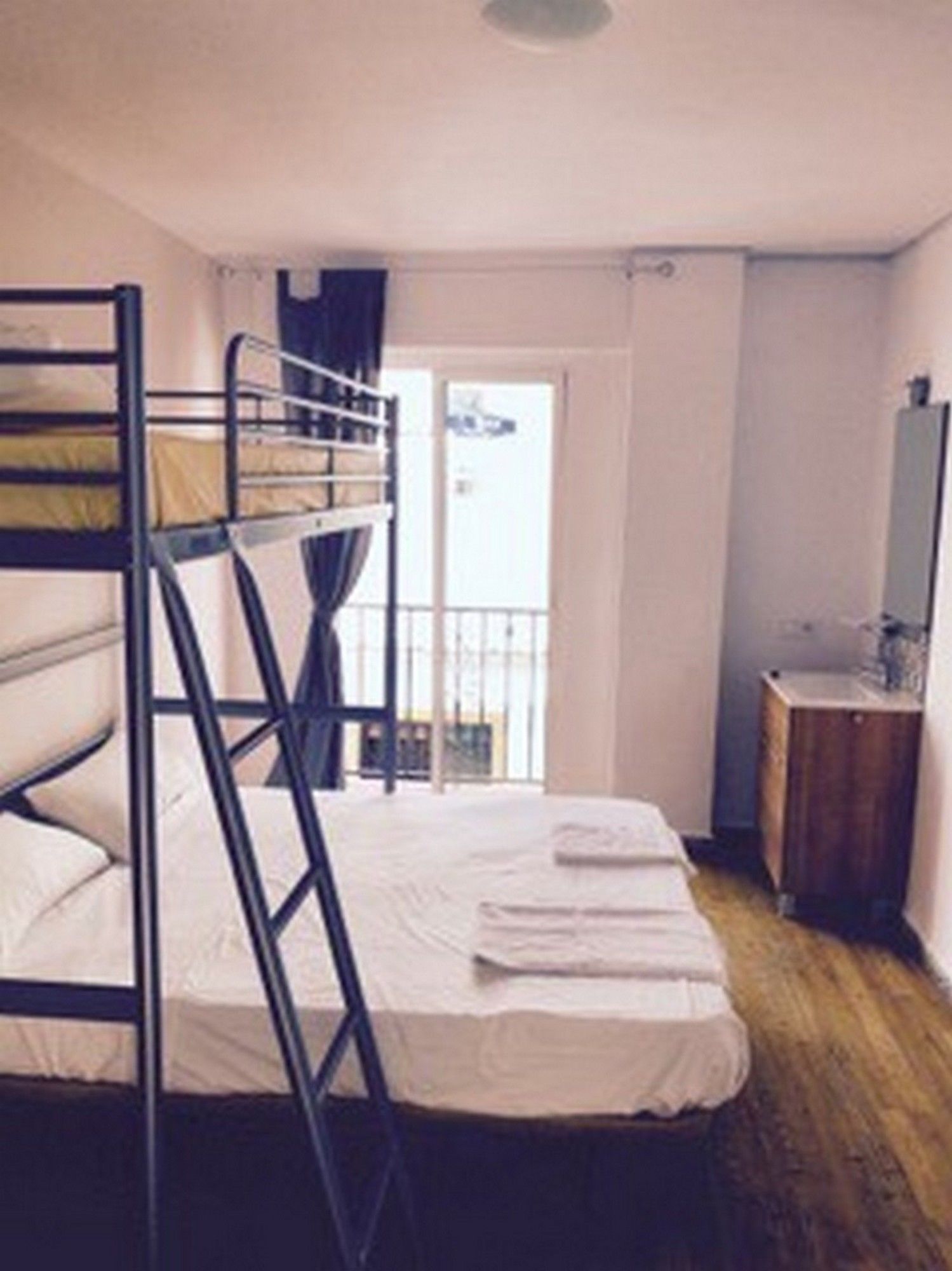 Фото Hostel Bohemia