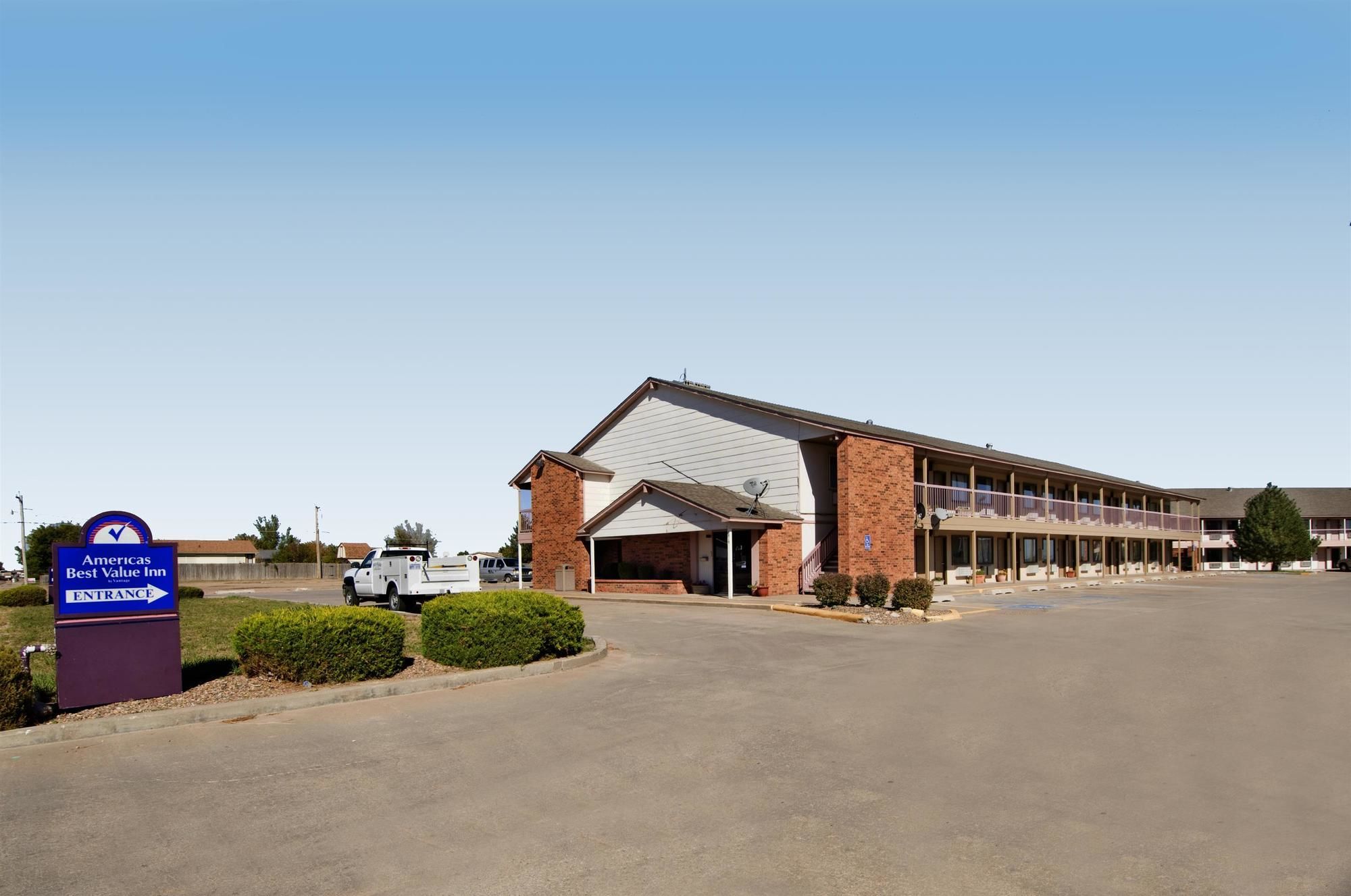 Фото Americas Best Value Inn Garden City