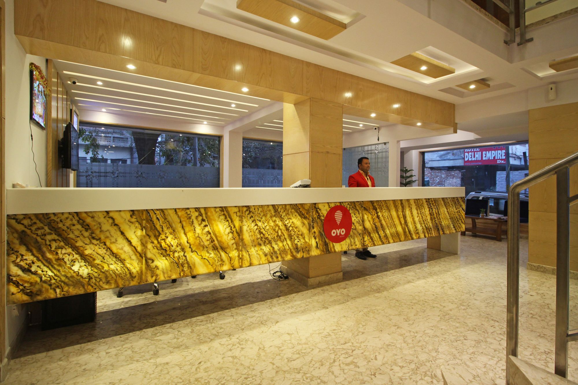 Фото The Shanti Plaza