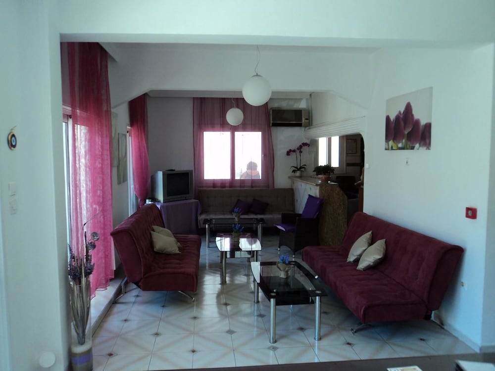 Фото Zefyros Hotel