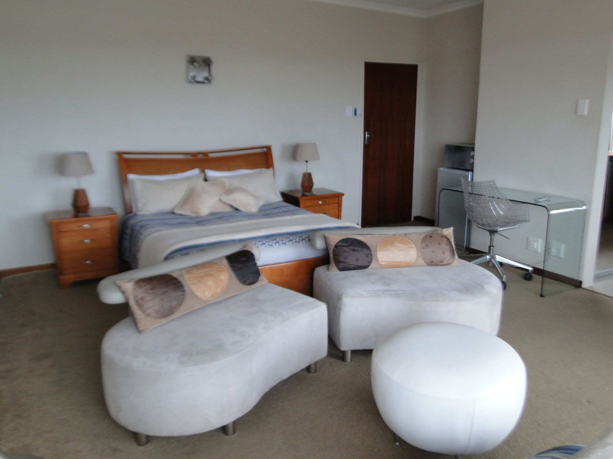 Фото Bluewater Beach Accommodation