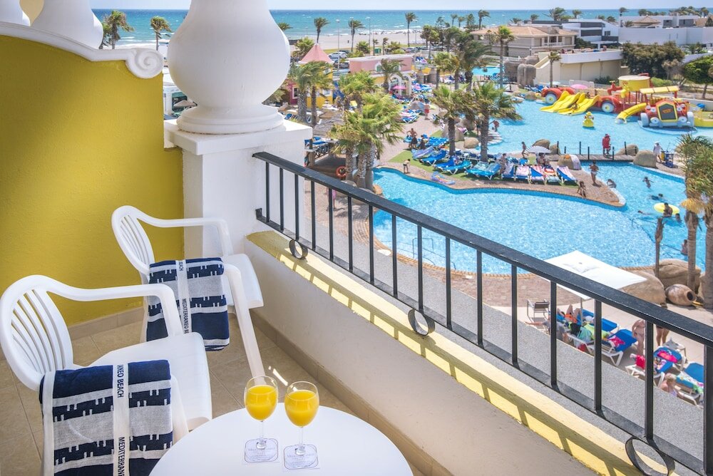 Фото Mediterráneo Bay Hotel & Resort