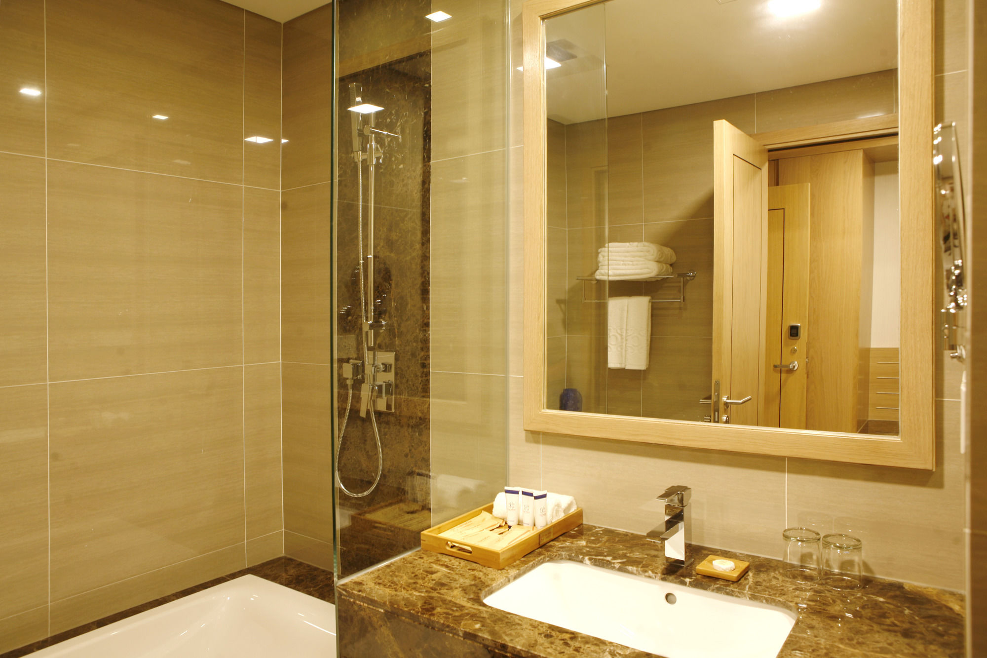 Фото Ciao SaiGon Hotel & SPA