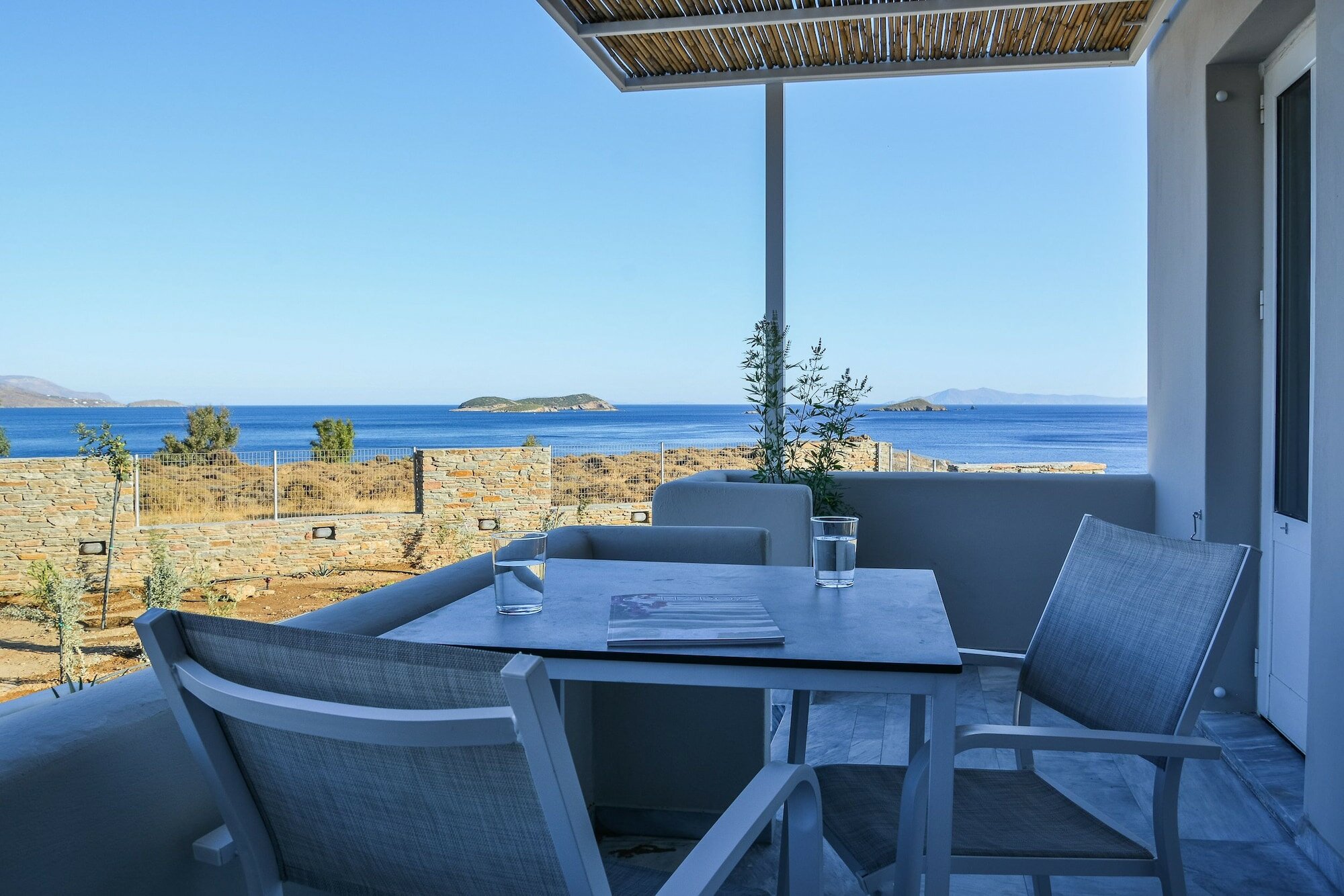 Фото Pharos Apartments