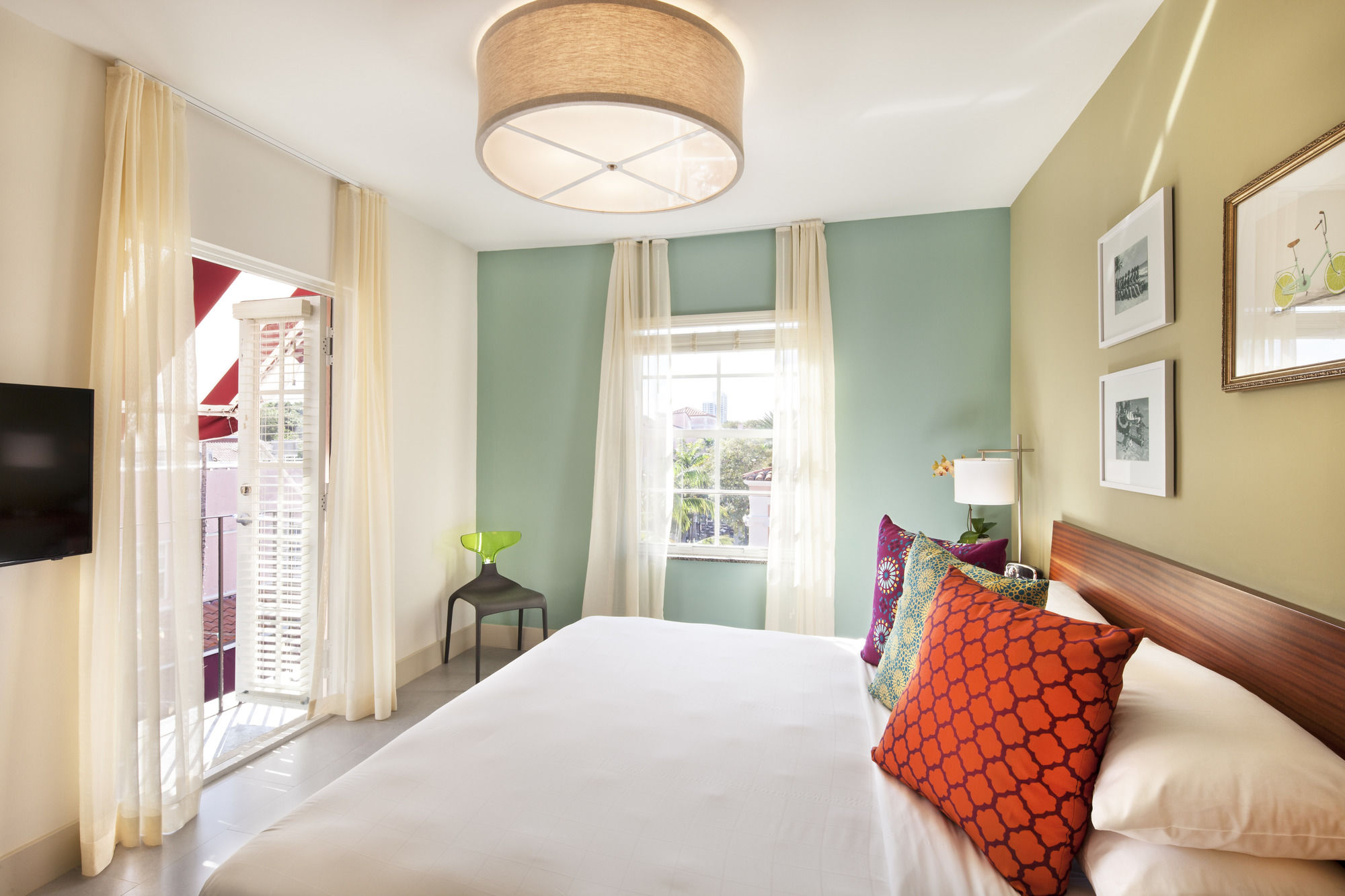 Фото Kasa El Paseo Miami Beach