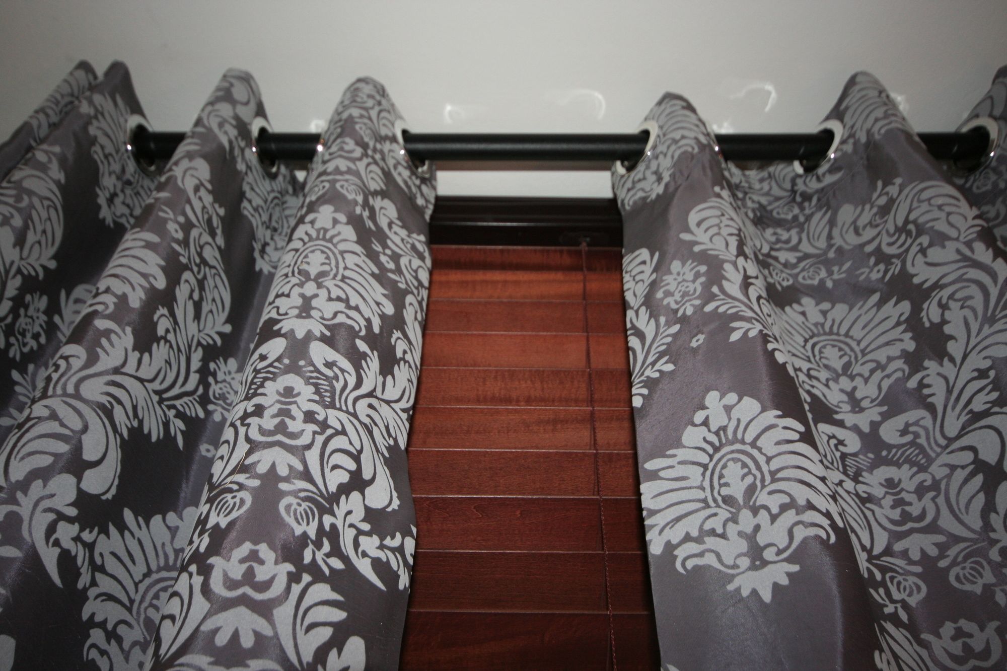 Фото The Square Apartments by Ctha