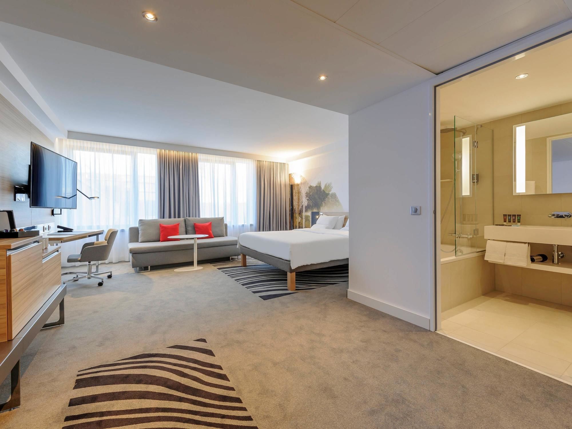 Фото Novotel Wien Hauptbahnhof