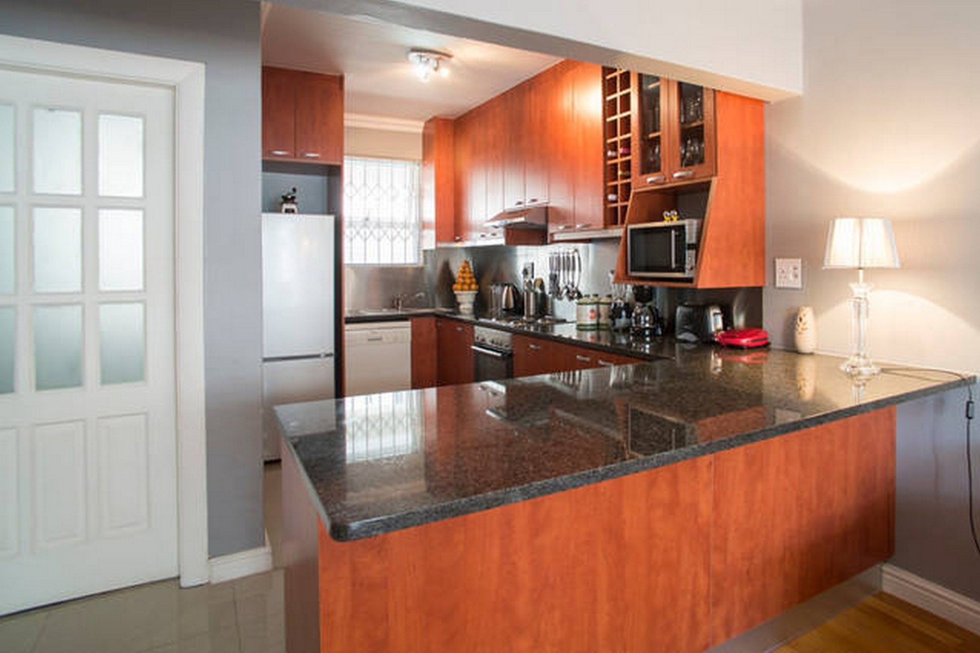 Фото 40 Winks Guest House Green Point Cape Town