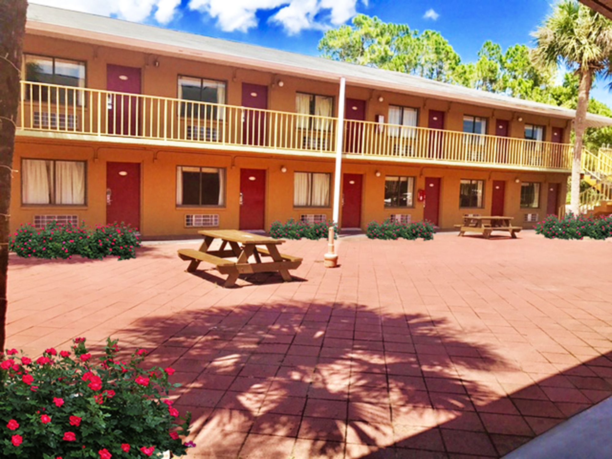 Фото отеля 3