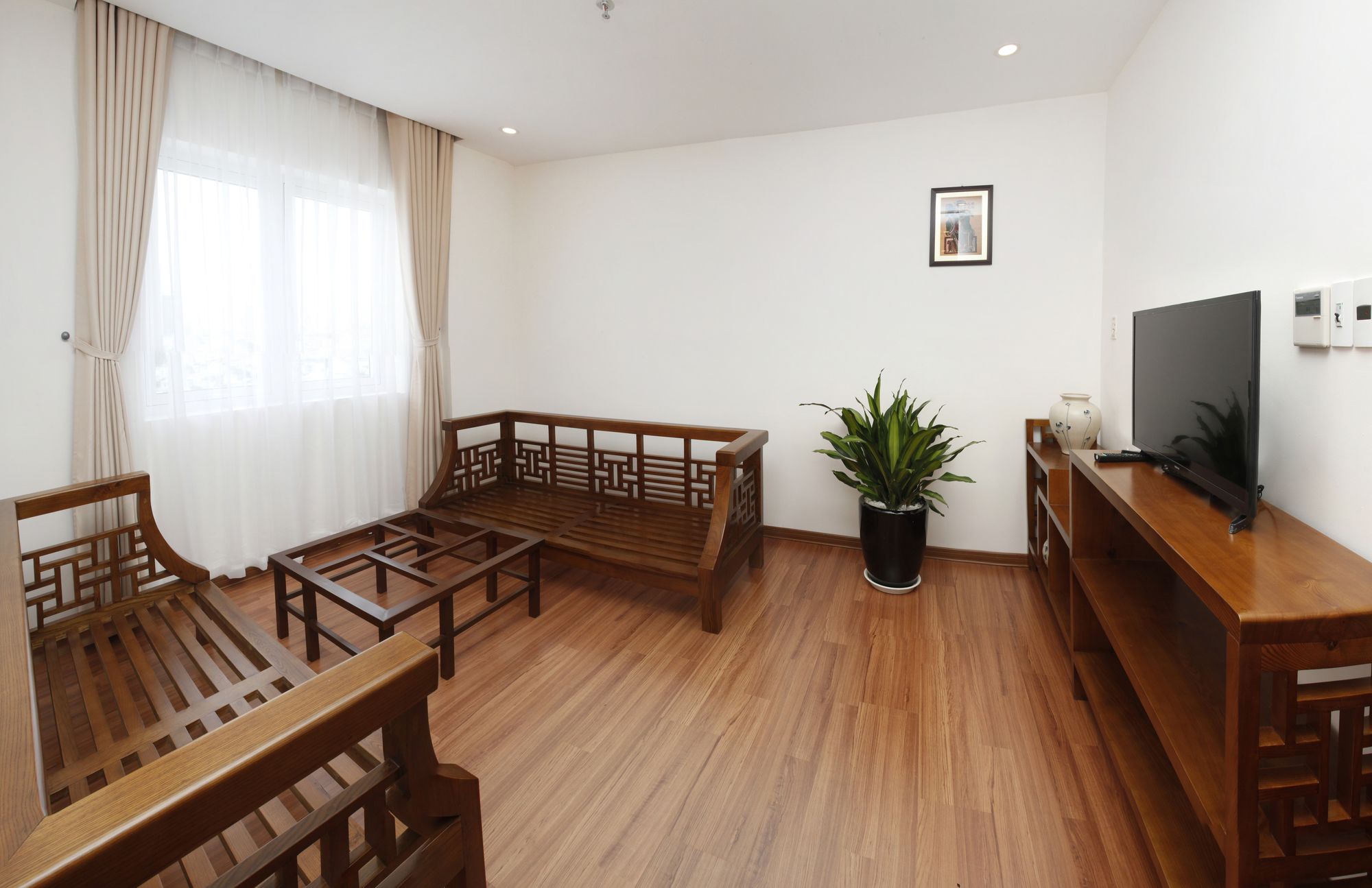 Фото De L'amour Hotel