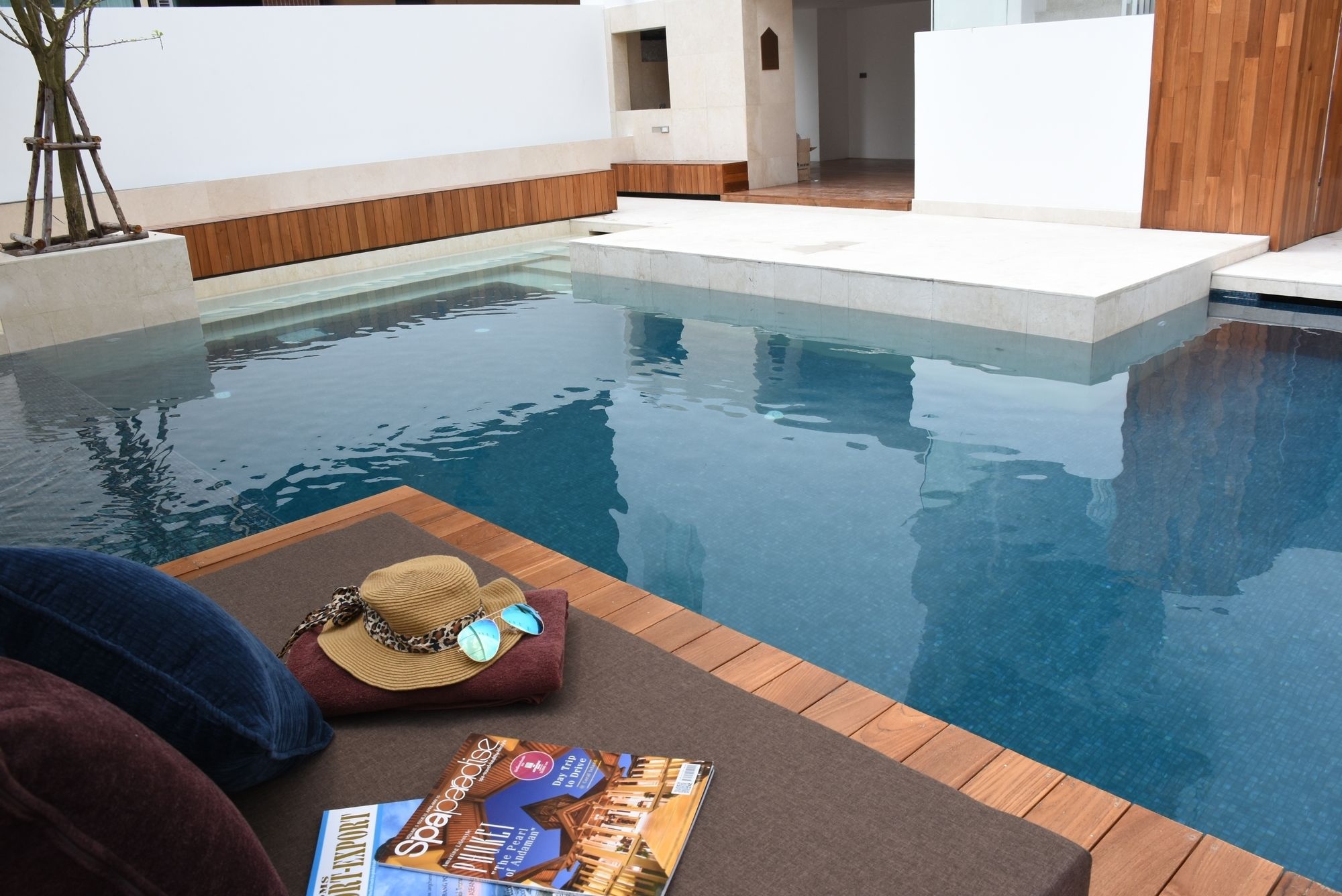 Фото TwoThree A Homely Hotel