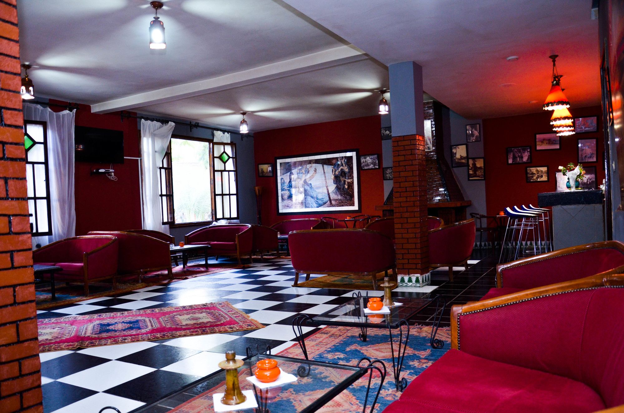 Фото отеля 2