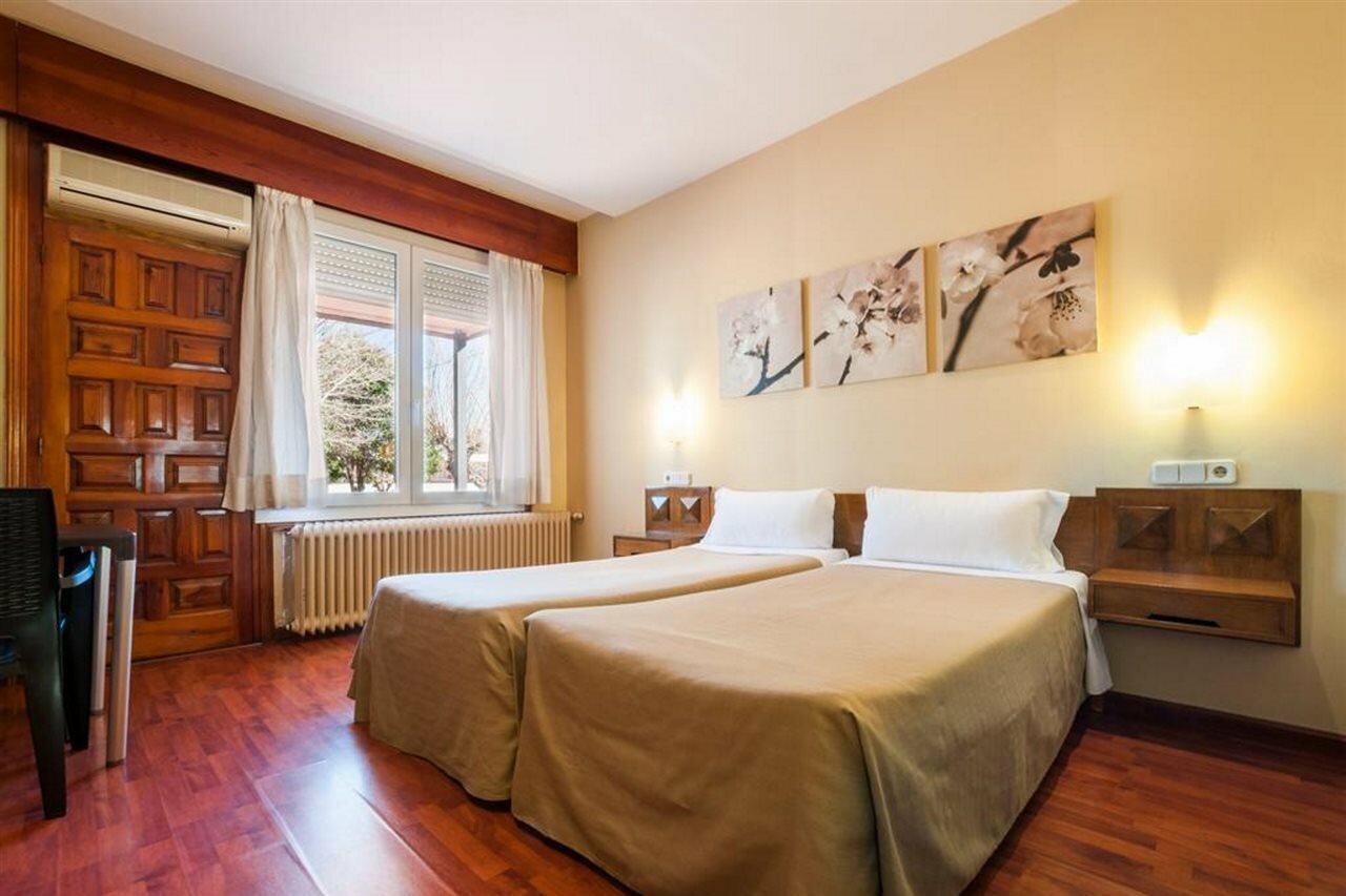 Фото Hotel Los Olivos