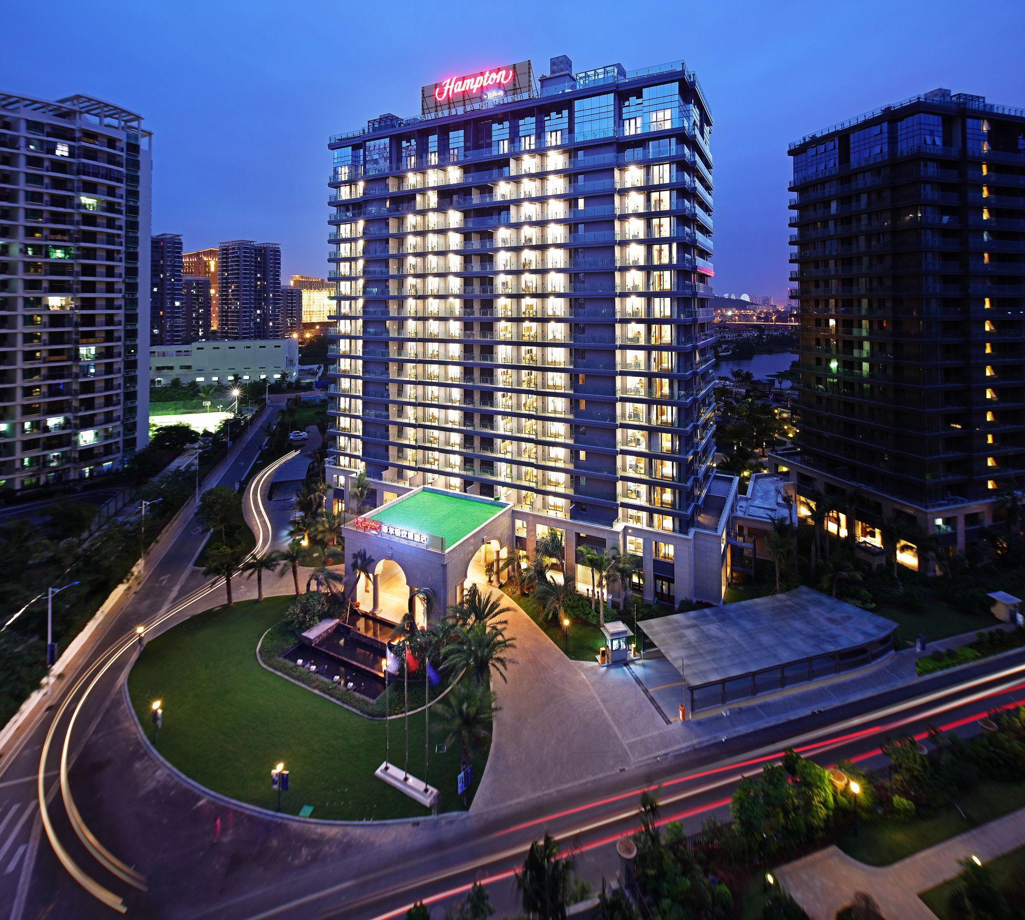 Фото отеля 1