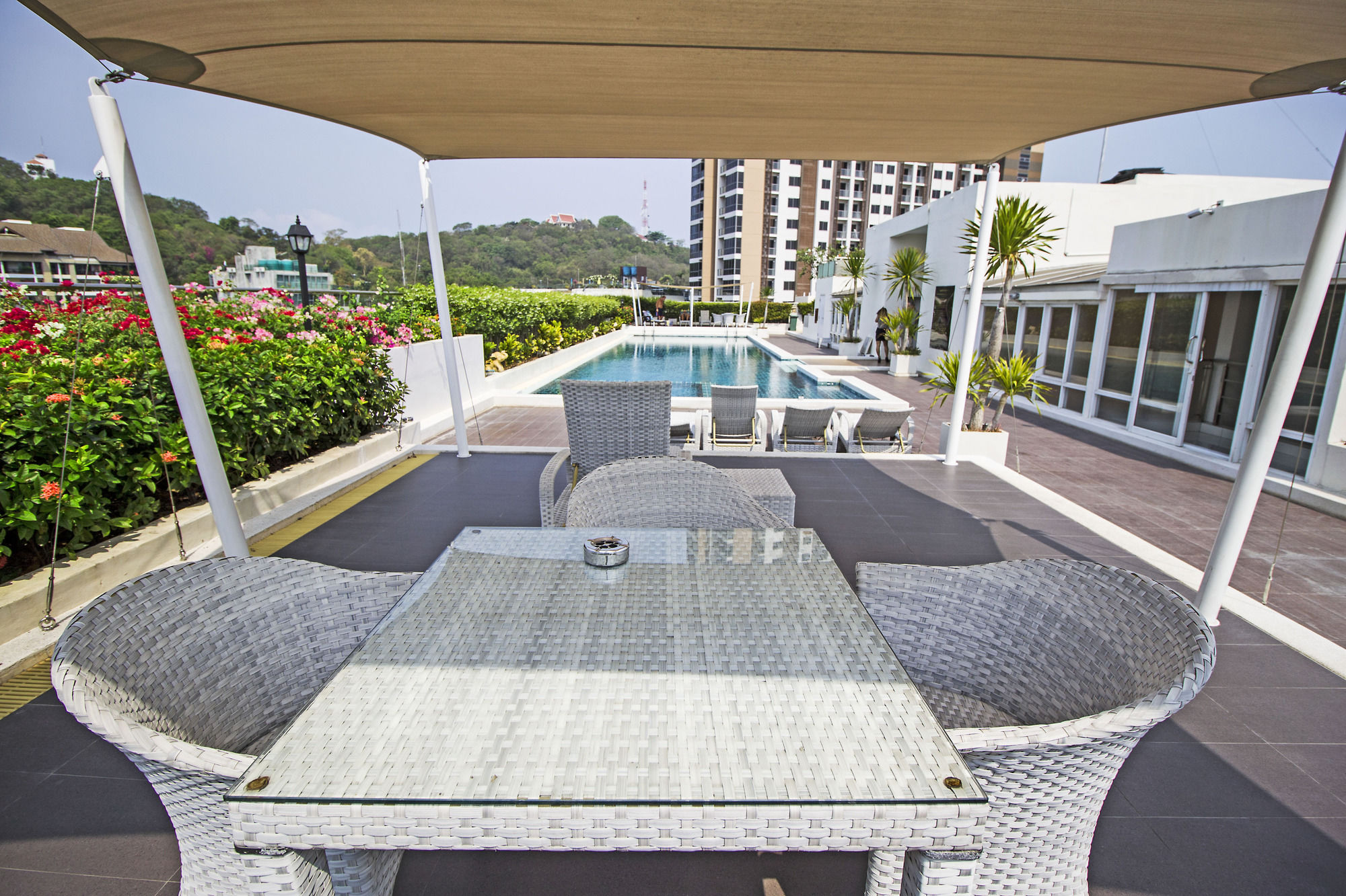 Фото Hyde Park Residence by Pattaya Sunny Rentals