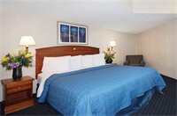 Фото Hampton Inn Washington Dc NoMa Union Station