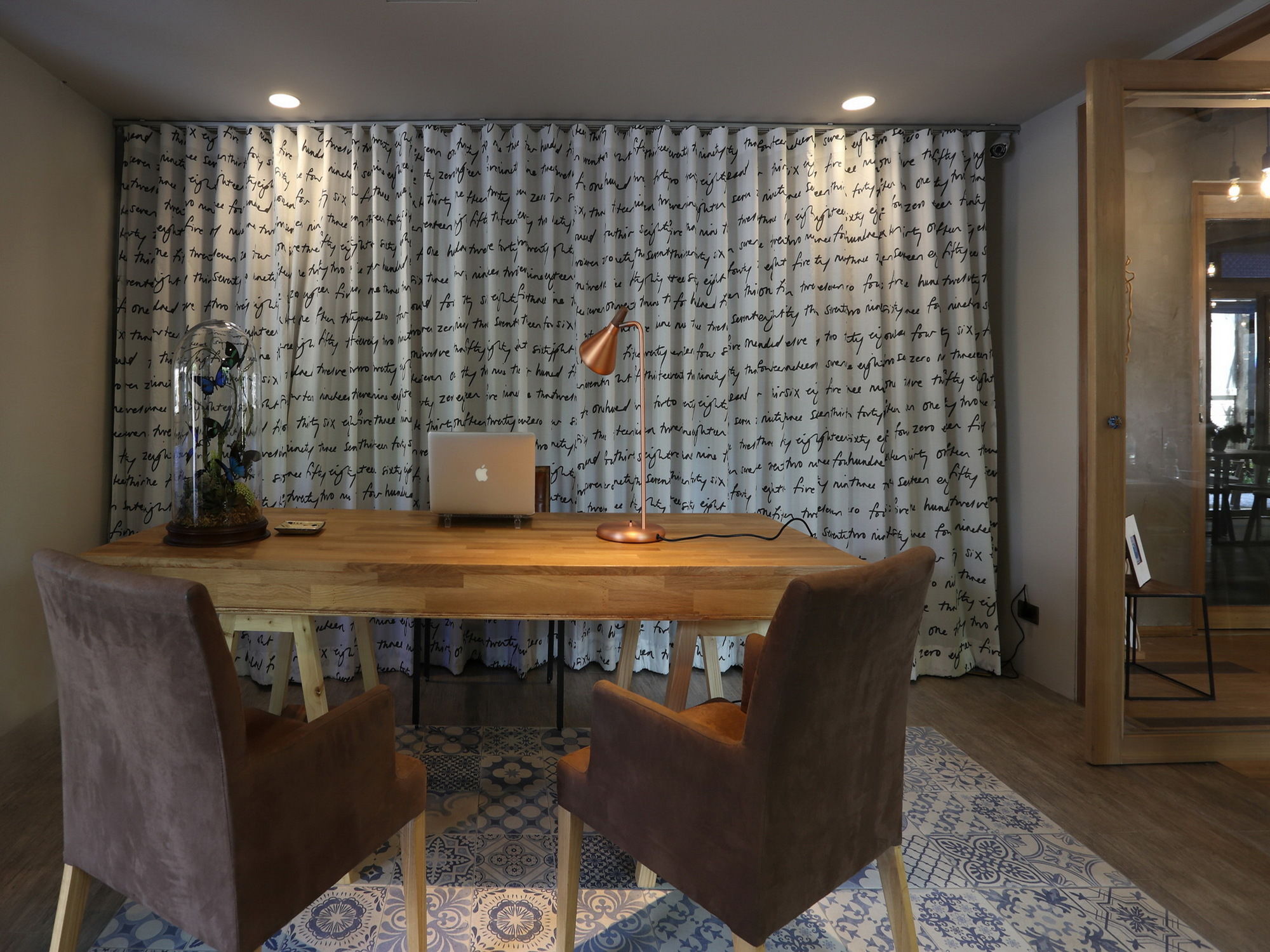 Фото Tints of Blue