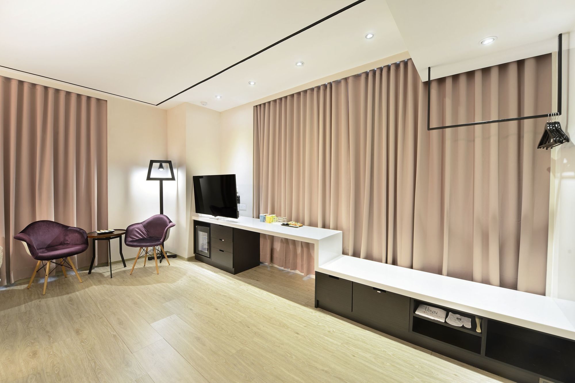 Фото Uinn Business Hotel - Taipei Shilin