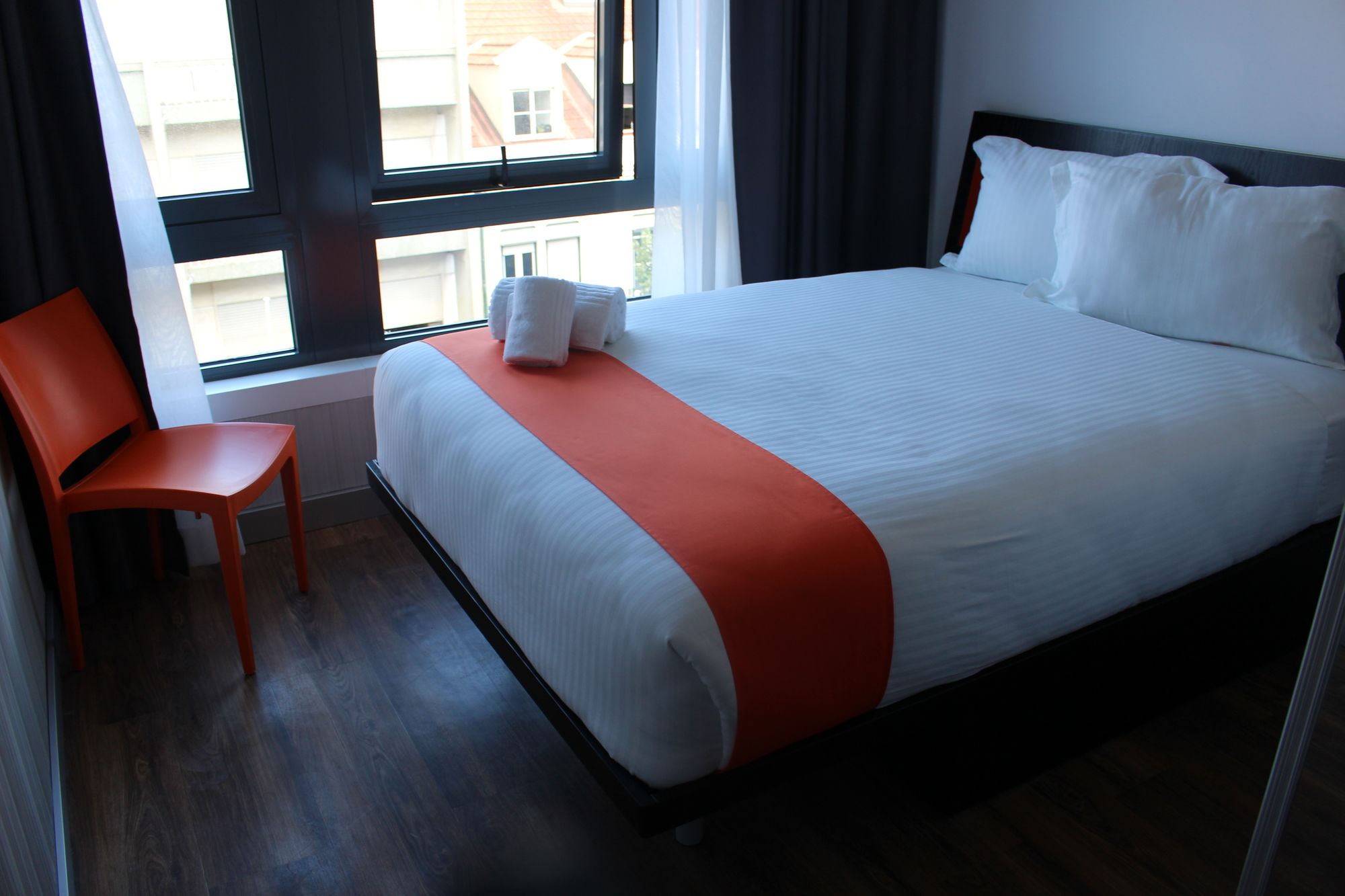 Фото EasyHotel Lisbon