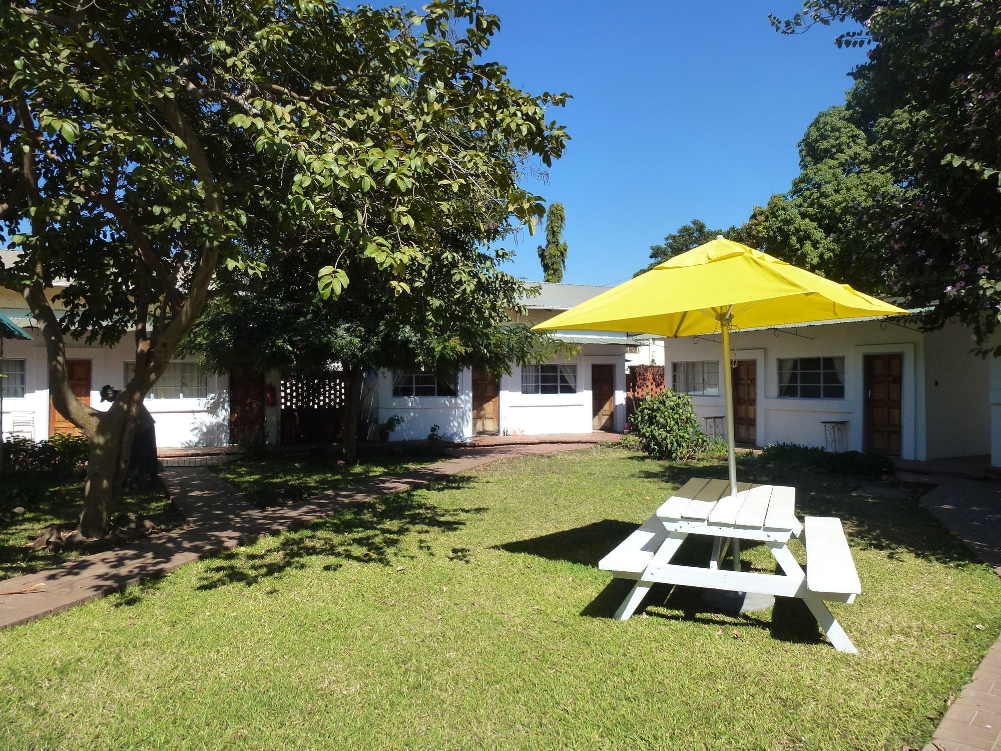 Фото Fawlty Towers