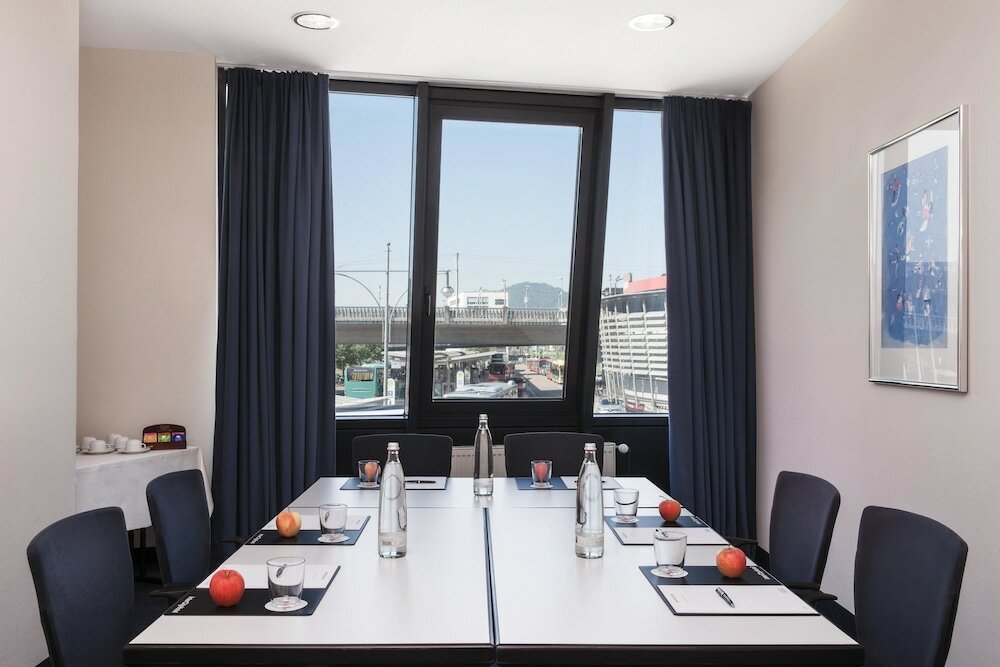 Фото IntercityHotel Freiburg