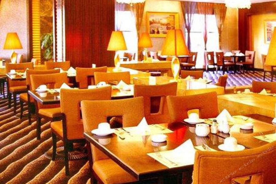 Фото Royal International Hotel