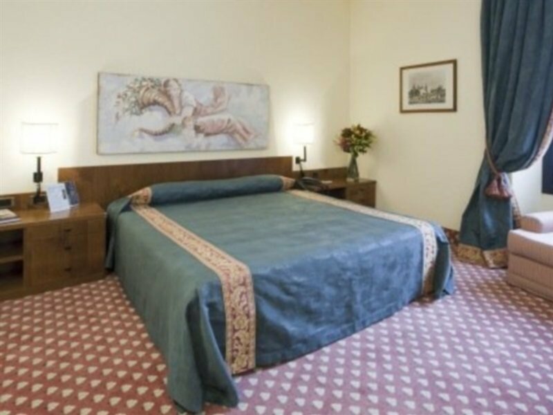 Фото Palace Hotel