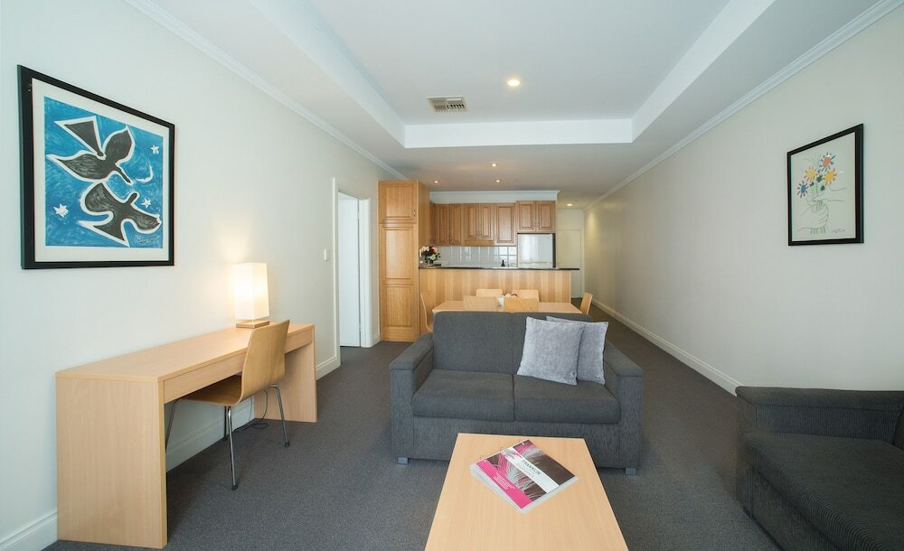 Фото Franklin Central Apartments